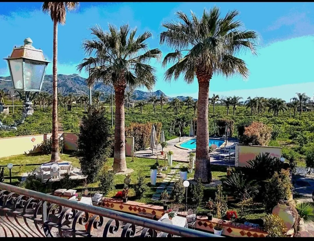 Villa Laura Apartment contacts