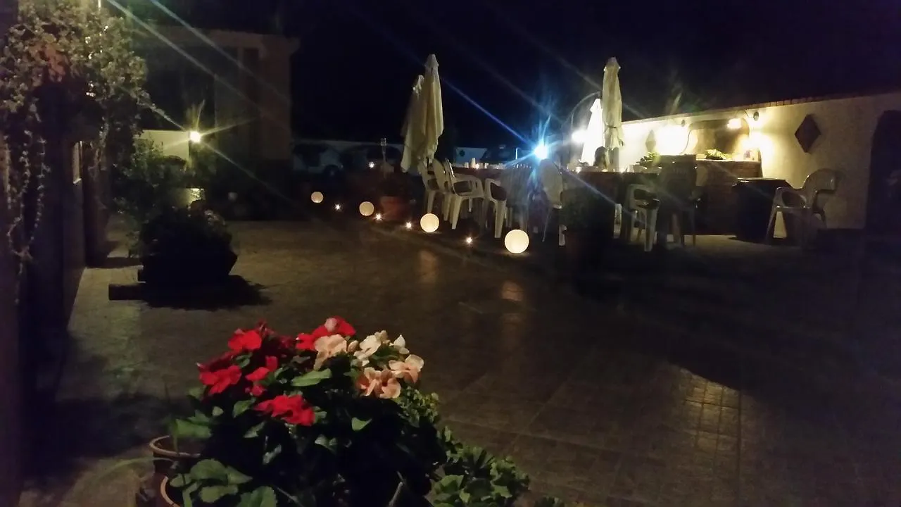 Villa Laura Apartment Giardini Naxos 3*,