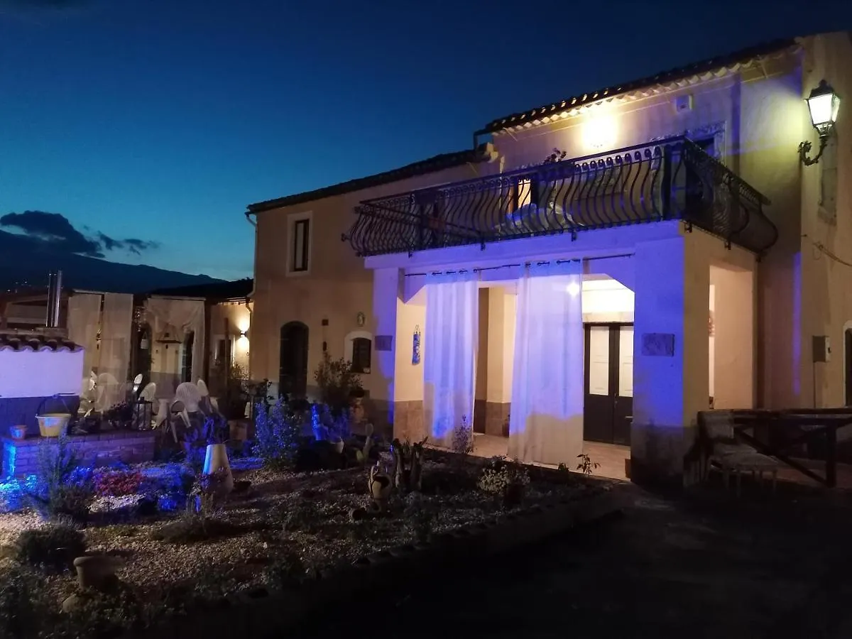 Villa Laura Apartment Giardini Naxos 3*,