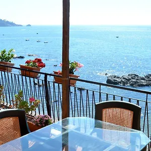 Teocle Giardini Naxos