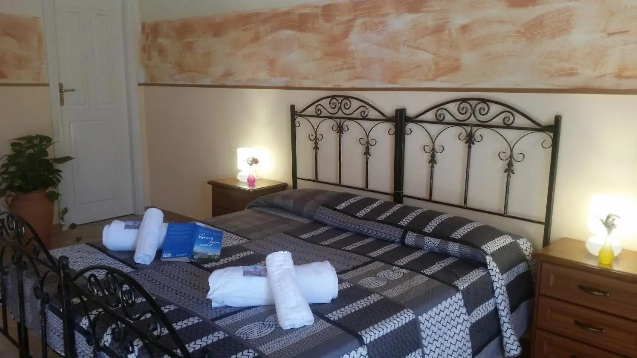 Villa Laura Apartment Giardini-Naxos Vendégház